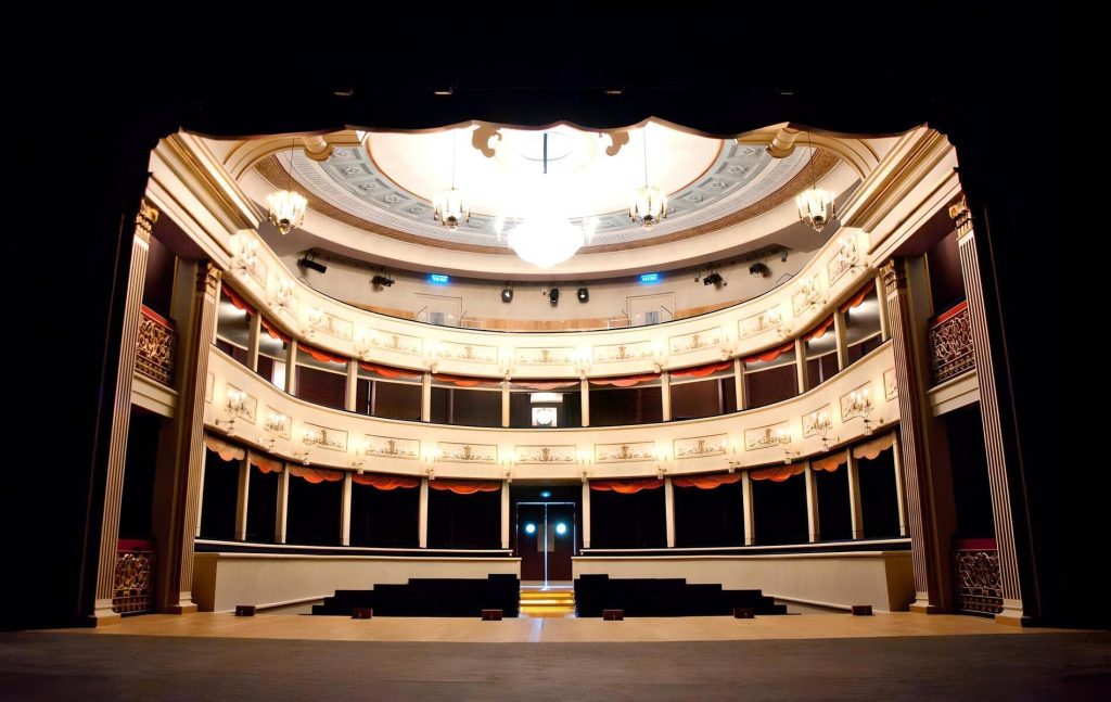 arantour teatro real carlos tercero aranjuez interior historico cultura patrimonio