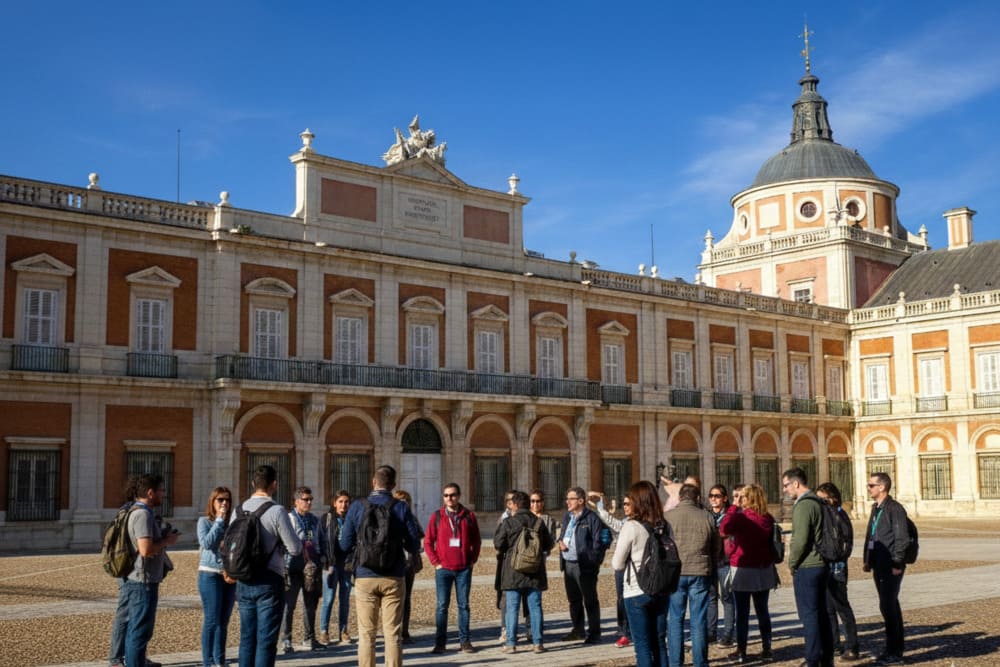 arantour aranjuez tour grupo visita guiada fachada principal historica